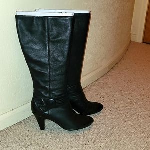 Naturalizer Wide Leg Size 8 Black Boots